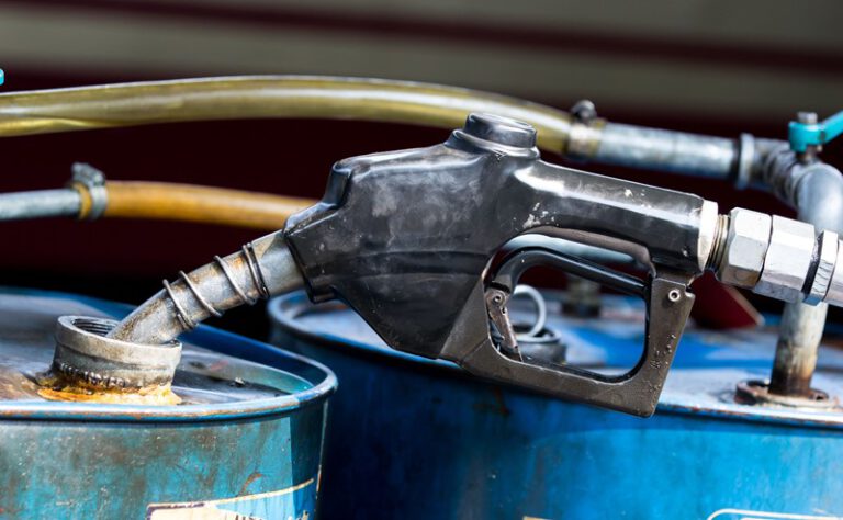 Vliegveldmedewerker laat duizend liter brandstop lekken en kan direct vetrekken